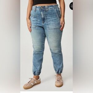 Torrid Blue Ankle Cropped Jeans with Distressed Vintage Look
